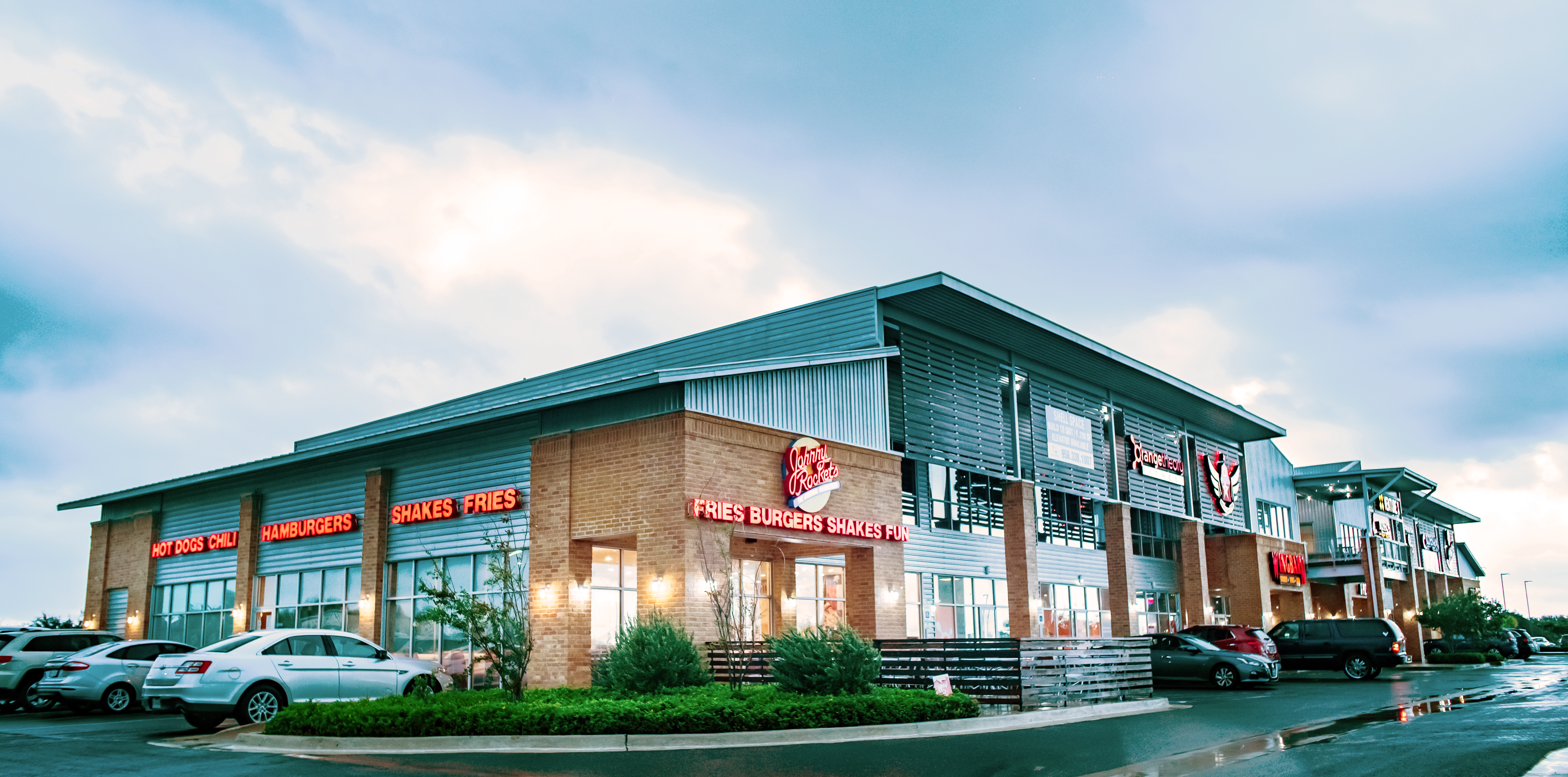 Stuart Place Crossing storefront