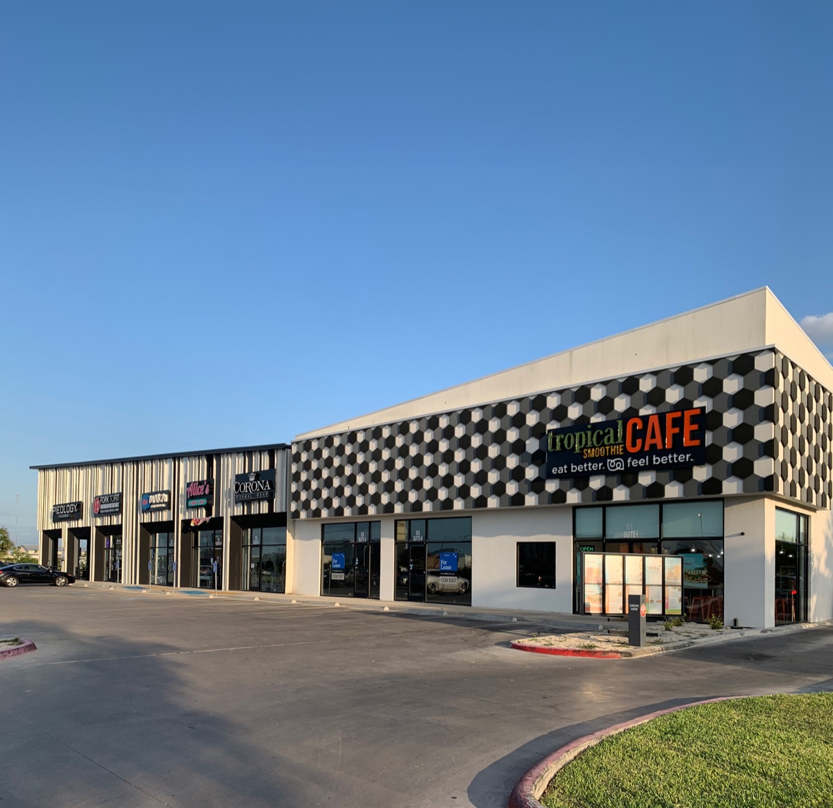 Trenton Plaza